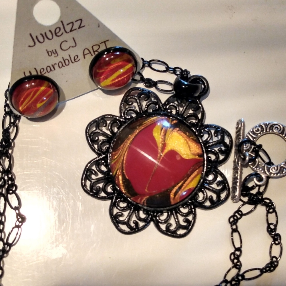 Jewelry necklace/earrings